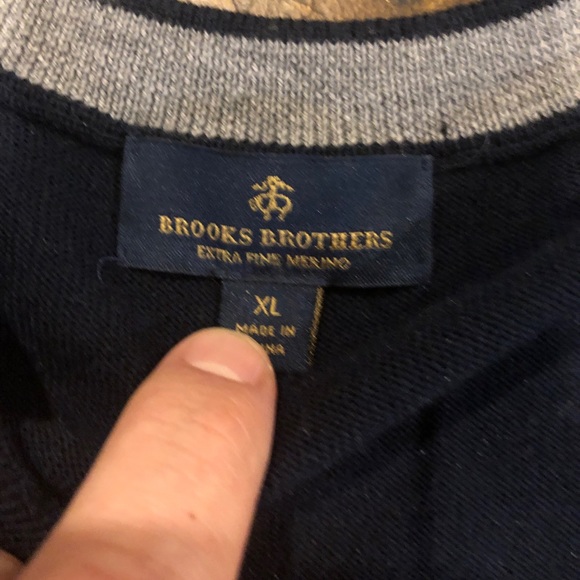 Brooks Brothers V Neck Sweater - Picture 2 of 4